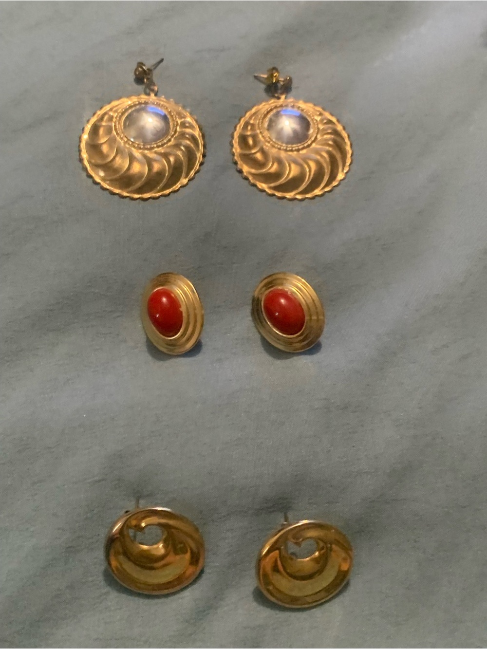 Set of 3 Pairs of Vintage Gold-Tone Disc Earrings from the 80’s
